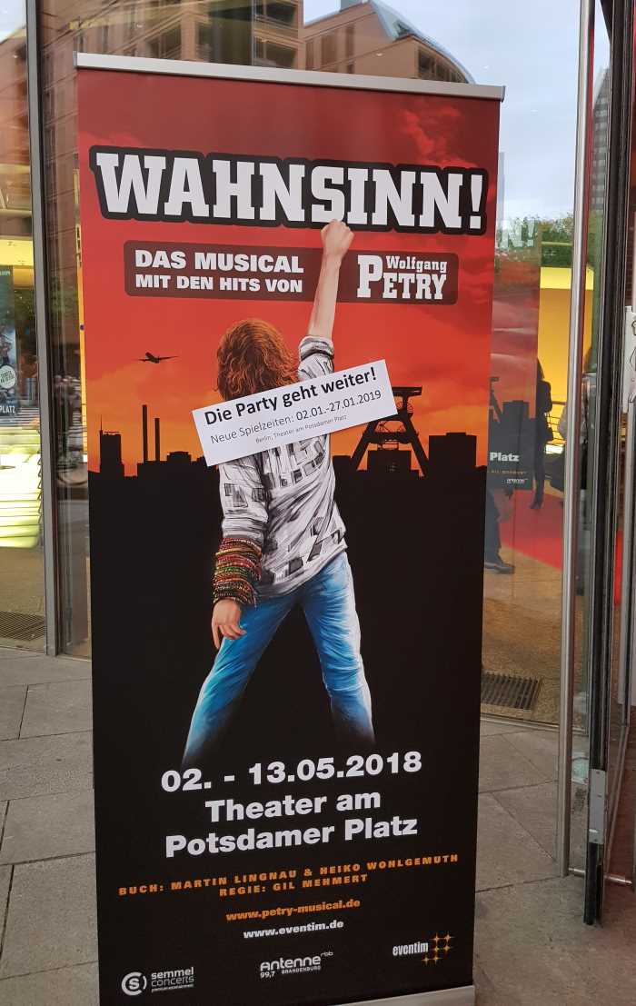 petry plakat theater potsdamer Platz moser