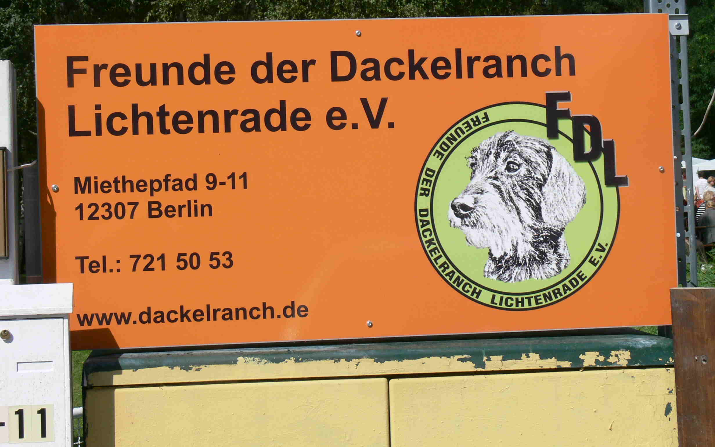 lichtenrade-berlin-dackelrennen33_1.jpg